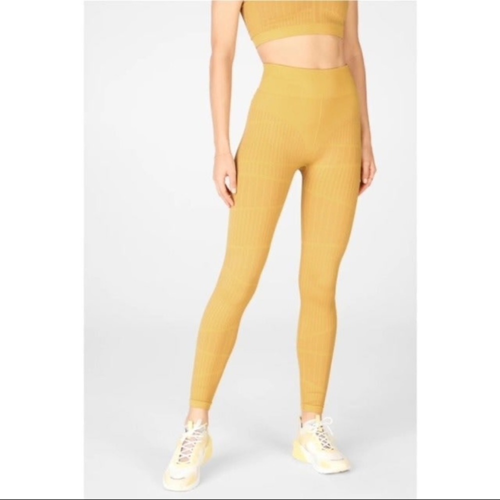 Fabletics Seamless Jacquard Workout Set